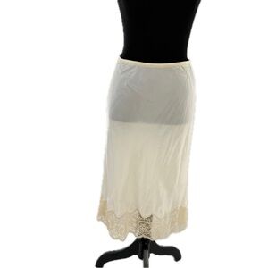 Wonder Maid Vintage 90's Non Cling Lace Trim Half-Slip Cream Ivory Size Small